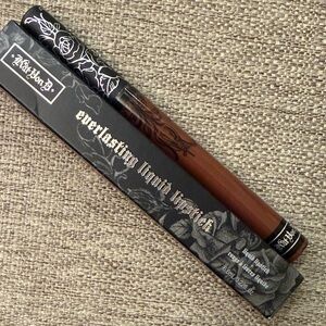 Kat Von D Everlasting Liquid Lipstick in Crucifix- original formula 0.22oz. NEW